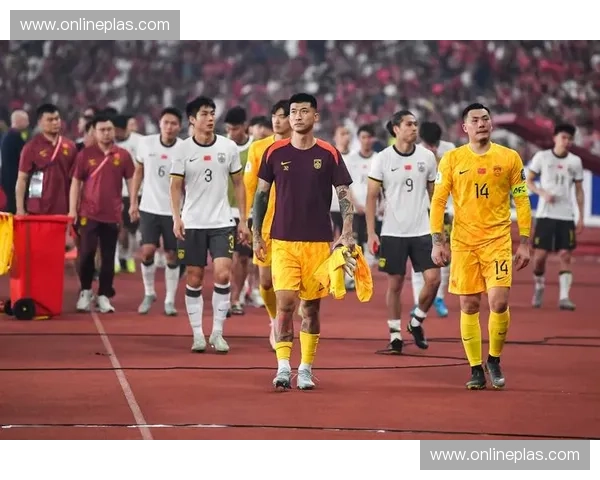 国足逆转取胜点燃全国激情年轻阵容展现新时代拼搏精神